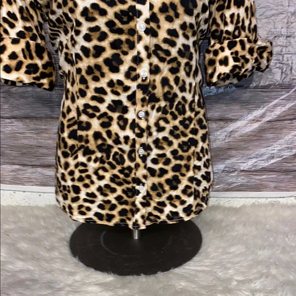 7th Avenue Design Studio New York & Company Leopard Print Button Down Top - Picture 3 of 8